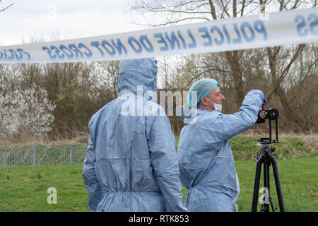 Harold Hill, Londres, Royaume-Uni. 2 mars 2019 Une jeune fille de 17 ans a été poignardé à mort dans un parc à Harold Hill Londres. Les enquêtes policières se poursuivent Crédit : Ian Davidson/Alamy Live News Banque D'Images