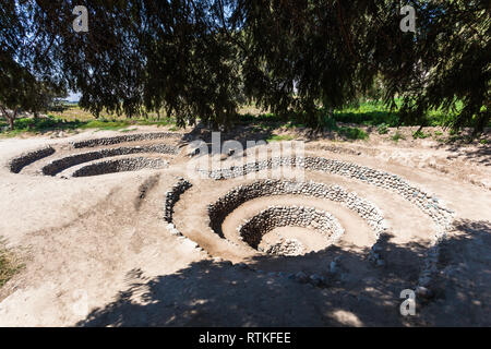 Aqueducs de Cantalloc, 'puquios' construit par le peuple de Nazca Banque D'Images