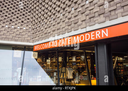 Bienvenue à Tate modern affiche à l'extérieur de la Tate Modern, Londres, UK Banque D'Images