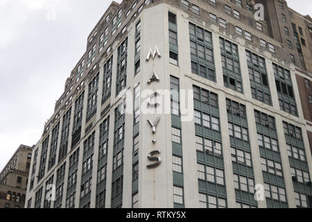 Manhattan, New York City, NY - Février 09, 2017 : Macys magasin façade dans Manhattan, New York City, NY Banque D'Images