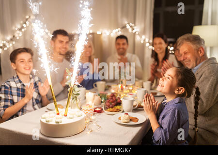 Happy Family dinner party at home Banque D'Images