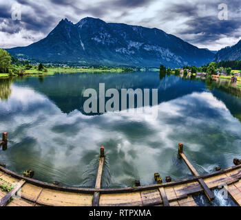 Vue sur le lac de Hallstatt Salzkammergut, Autriche Banque D'Images