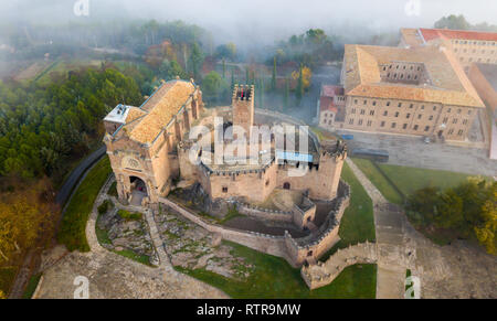 Célèbre forteresse Castillo de Javier tôt le matin. Navarre. L'Aragon. Espagne Banque D'Images