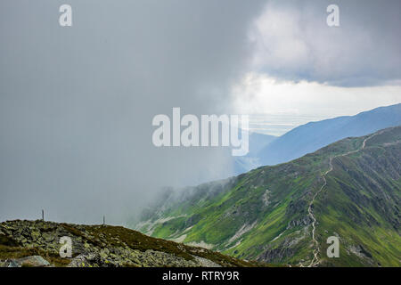 Hautes Tatras, Slovaquie en été avec des nuages Banque D'Images