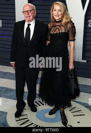 BEVERLY HILLS, LOS ANGELES, CA, USA - 24 février : magnat des médias Rupert Murdoch et femme/modèle Jerry Hall arrivent à la Vanity Fair Oscar Party 2019 tenue à l'Wallis Annenberg Center for the Performing Arts le 24 février 2019 à Beverly Hills, Los Angeles, Californie, États-Unis. (Photo par Xavier Collin/Image Press Office) Banque D'Images