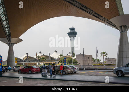 Auvent moderne KLIa de Kuala Lumpur International Airport Terminal Malaisie Banque D'Images
