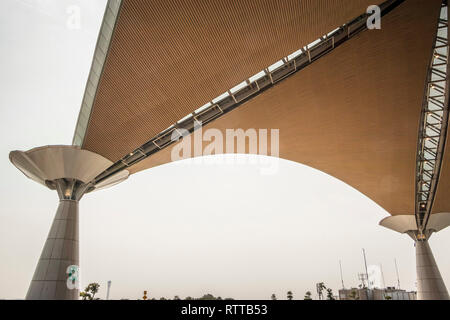 Auvent moderne KLIa de Kuala Lumpur International Airport Terminal Malaisie Banque D'Images