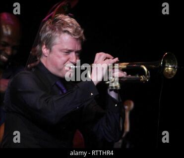 CHRIS BOTTI 2013 Photo de John Barrett/PHOTOlink Banque D'Images