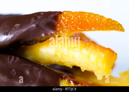 Macro image d'accueil fait d'orange confites trempées dans le chocolat Banque D'Images