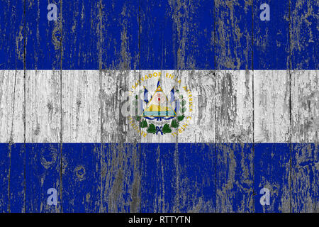 Pavillon d'El Salvador peints sur bois usé texture background. Banque D'Images