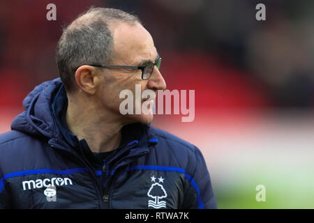 Stoke-on-Trent, Royaume-Uni. 2 mars 2019. Nottingham Forrest manager Martin O'Neill quitte le terrain après avoir vu son équipe perdre 2 nul à Stoke City pendant le match de championnat EFL Sky Bet entre Stoke City et Nottingham Forest au stade de bet365, Stoke-on-Trent, Angleterre le 2 mars 2019. Photo par Jurek Biegus. Usage éditorial uniquement, licence requise pour un usage commercial. Aucune utilisation de pari, de jeux ou d'un seul club/ligue/dvd publications. Credit : UK Sports Photos Ltd/Alamy Live News Banque D'Images