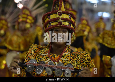 RJ - Rio de Janeiro - 03/03/2019 - Défilé de Porto da Pedra dans Carnaval Rio 2019 - Batterie de l'école de samba UNIDOS DO PORTO DA PEDRA durant la présentation des écoles de samba du groupe A dans le Sambódromo da la place Marques de Sapucai dans le carnaval du Rio 2019. Photo : Thiago Ribeiro / AGIF Banque D'Images