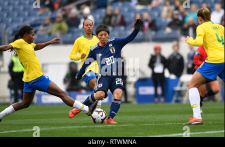 Nashville, USA. 3e Mar, 2019. Kumi Yokoyama (C) du Japon fait concurrence au cours d'une elle BelievesCup women's Soccer Match contre le Brésil au Stade de Nissan à Nashville, Tennessee, aux États-Unis, le 2 mars 2019. Le Japon a gagné 3-1. Source : Xinhua/Alamy Live News Banque D'Images