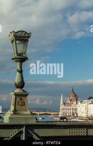 Début de l'après-midi de printemps à Budapest, Hongrie. Banque D'Images