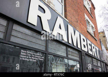 L'ex-Rambert Dance Company Chiswick Studios, Chiswick High Road, London, W4 Banque D'Images