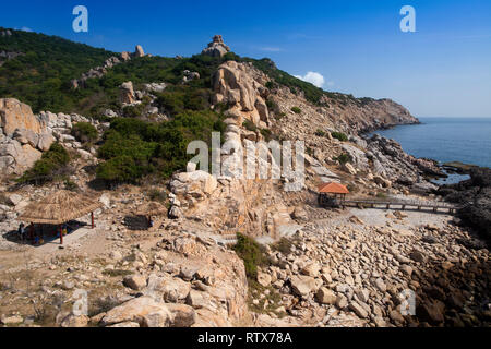 Côte Rocheuse à accrocher,Rai, Reef National Park, Vinh Hy, province de Ninh Thuan, Vietnam, Asie Banque D'Images