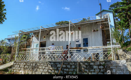 Dalat, Vietnam - Dec 4, 2015. Une maison rurale au village ethnique à Dalat, au Vietnam. Dalat est situé à 1 500 m (4 900 ft) au-dessus du niveau de la mer sur la Langbian P Banque D'Images