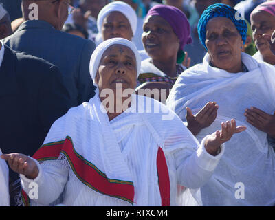 Jérusalem - NOV 20, 2014 Éthiopie : les femmes juives prient à l'SIGD, à Jérusalem, Israël. Le SIGD est une fête annuelle des Juifs éthiopiens Banque D'Images