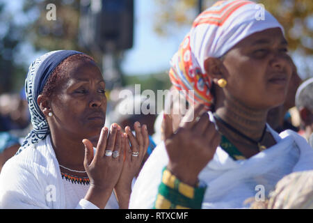 Jérusalem - NOV 20, 2014 Éthiopie : les femmes juives prient à l'SIGD, à Jérusalem, Israël. Le SIGD est une fête annuelle des Juifs éthiopiens Banque D'Images