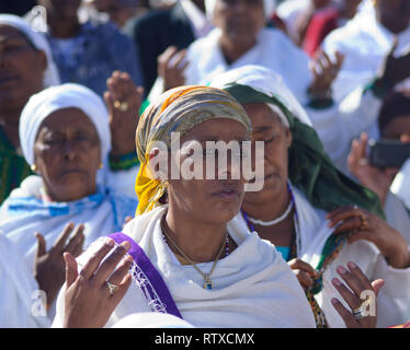 Jérusalem - NOV 20, 2014 Éthiopie : les femmes juives prient à l'SIGD, à Jérusalem, Israël. Le SIGD est une fête annuelle des Juifs éthiopiens Banque D'Images