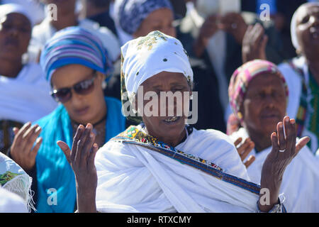 Jérusalem - NOV 20, 2014 Éthiopie : les femmes juives prient à l'SIGD, à Jérusalem, Israël. Le SIGD est une fête annuelle des Juifs éthiopiens Banque D'Images