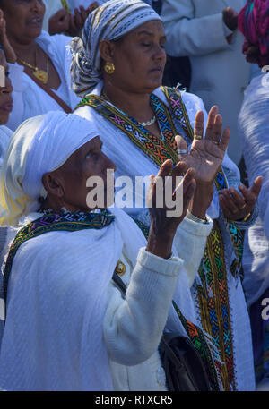 Jérusalem - NOV 20, 2014 Éthiopie : les femmes juives prient à l'SIGD, à Jérusalem, Israël. Le SIGD est une fête annuelle des Juifs éthiopiens Banque D'Images