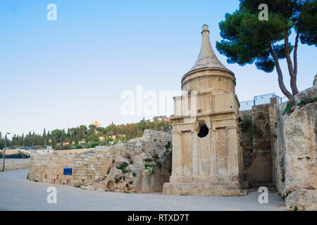 Yad Avshalom (Tombeau d'Absalom), une ancienne tombe monumentale dans la vallée du Cédron à Jérusalem. Traditionnellement attribué à Absalom, le fils rebelle de Banque D'Images