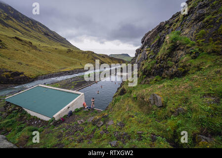 Seljvavellir abandonnés dans la piscine partie sud-est de l'Islande Banque D'Images