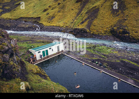 Seljvavellir abandonnés dans la piscine partie sud-est de l'Islande Banque D'Images