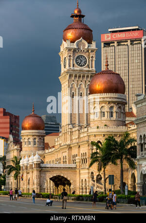 L'architecture mauresque. Sultan Abdul Samad Building, ancien siège de l'administration coloniale britannique. Kuala Lumpur, Malaisie. Banque D'Images