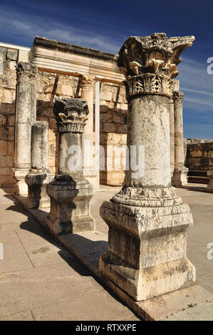 Ruines de l'ancienne synagogue de Capharnaüm. Israël. Banque D'Images