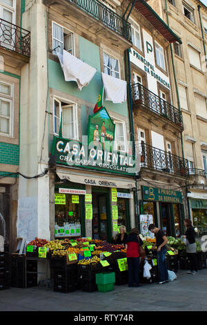 Casa épicerie Orientale à Porto, Portugal Banque D'Images