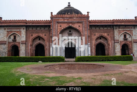 Qila-i-Kuhna Mosquée, old fort. Sur l'extérieur et de détails. Banque D'Images