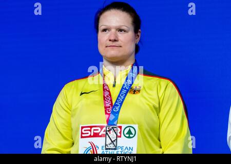 Glasgow, Ecosse, Royaume-Uni. 06Th Mar, 2019. Glasgow, Royaume-Uni. 06Th Mar, 2019. Christina SCHWANITZ GER (médaille d'argent) au cours de la cérémonie de la victoire du lancer du poids Femmes de l'athlétisme en salle 2019 à Emirates Arena de Glasgow, Ecosse, Royaume-Uni. Crédit : 3.03.2019 Cronos/Alamy Live News Crédit : Cronos/Alamy Live News Banque D'Images