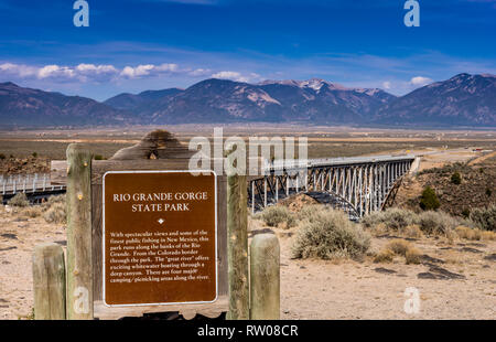 Rio Grande Gorge Bridge, Taos, New Mexico, USA Banque D'Images