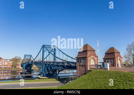 Kaiser Wilhelm pont sur l'Ems-Jade-Kanal à Wilhelmshaven, Allemagne Banque D'Images