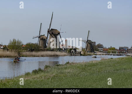 Pays-bas, Kinderdijk, 2017, site du patrimoine emblématique avec19 moulins et 3 stations de pompage, réservoirs et des digues plus que le contrôle des inondations dans le polder Banque D'Images