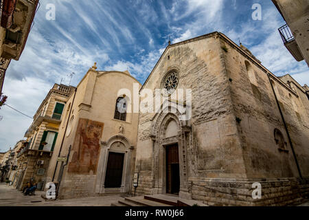 Roma, Italie - 26 août 2018 : Amazing église de Saint-Nicolas des Grecs ou de Saint Nicola de Altamura. Les Pouilles. L'Italie. Après-midi d'été de rêve wi Banque D'Images