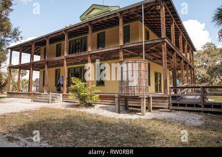 Estero, Florida, USA - 23 février 2019 - 1904 Tribunal planétaire historique à Koreshan State Park. Banque D'Images