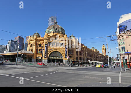 Visiter l'Australie. Les scenic et vues de l'Australie. La gare de Flinders Street. Melbourne, Victoria. L'Australie Banque D'Images