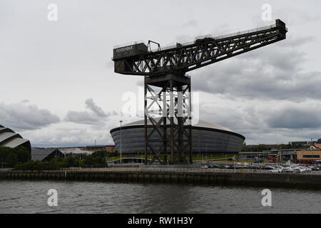 L'Finnieston Crane ou Stobcross grue est une ancienne grue en porte-à-faux géant dans le centre de Glasgow, Ecosse, Royaume-Uni. Banque D'Images