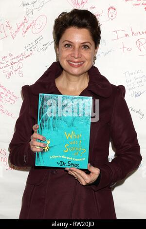 Compton, CA. 1er mars 2019. Tami Goveia à une apparition publique pour les célébrités lire aux enfants pour lire À TRAVERS L'AMÉRIQUE, Ardella B. Tibby School, Compton, CA 1 mars 2019. Credit : Priscilla Grant/Everett Collection/Alamy Live News Banque D'Images