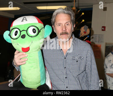 Compton, CA, USA. 1er mars 2019. LOS ANGELES - Oct 1 : Gary Cole à la lire à travers l'Amérique à l'événement Robert F Kennedy Elementary School le 1 mars 2019 à Compton, CA Crédit : Kay Blake/ZUMA/Alamy Fil Live News Banque D'Images