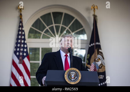 25 janvier 2019 - Washington, District de Columbia, États-Unis d'Amérique - Le président Donald Trump parle de la fermeture du gouvernement le 25 janvier 2019, de la Roseraie de la Maison Blanche à Washington, DC. (Crédit Image : © Alex Edelman/Zuma sur le fil) Banque D'Images