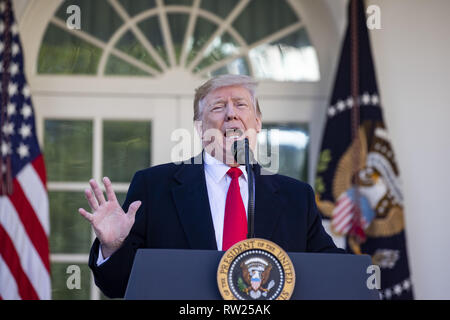 25 janvier 2019 - Washington, District de Columbia, États-Unis d'Amérique - Le président Donald Trump parle de la fermeture du gouvernement le 25 janvier 2019, de la Roseraie de la Maison Blanche à Washington, DC. (Crédit Image : © Alex Edelman/Zuma sur le fil) Banque D'Images