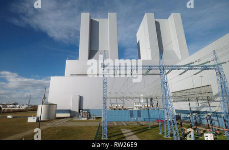 Lippendorf, Allemagne. 08Th Mar, 2019. Vue de la centrale électrique au lignite de Lippendorf. La centrale est exploitée par Lausitz Energie Bergbau AG (LEAG). Credit : Sebastian Willnow/dpa-Zentralbild/dpa/Alamy Live News Banque D'Images