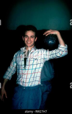 ***PHOTO*** LUKE PERRY MORT À 52 Luke Perry. De février 1988. © RTCzvekus MediaPunch / Banque D'Images