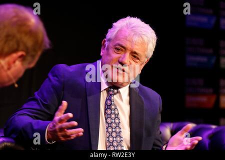 Kevin Keegan, à Cheltenham Literature Festival mardi, pour parler de son nouveau livre. 9 octobre 2018 Photo par Andrew Higgins - Mille mot Media Banque D'Images