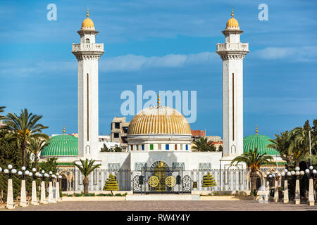 Bel extérieur du mausolée d'Habib Bourguiba à Monastir, Tunisie Banque D'Images