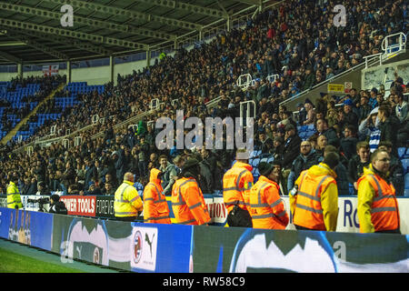 Madejski Stadium, le Club de Football de lecture Banque D'Images